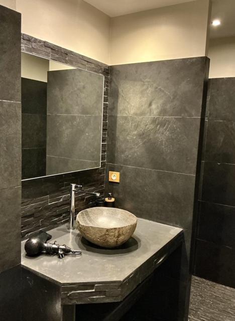 Residence Petru-Maria Проприано Екстериор снимка